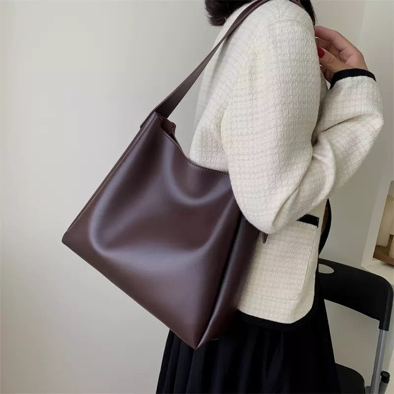 DELPHINE | LUXURY GRAND TOTE