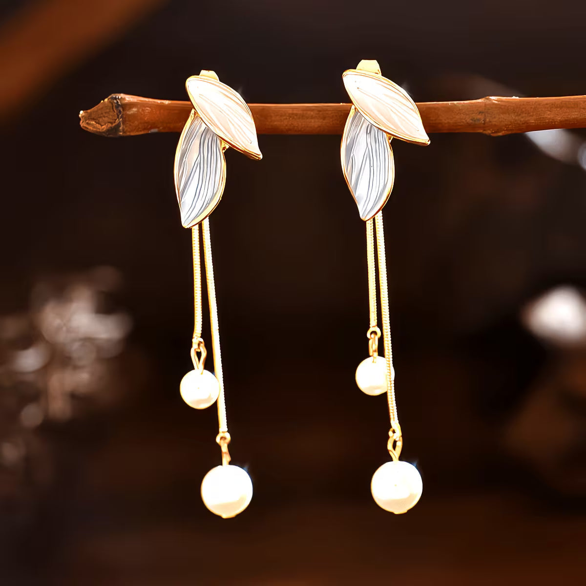 LORELEI | Elegant Long Pearl Leaf Earrings