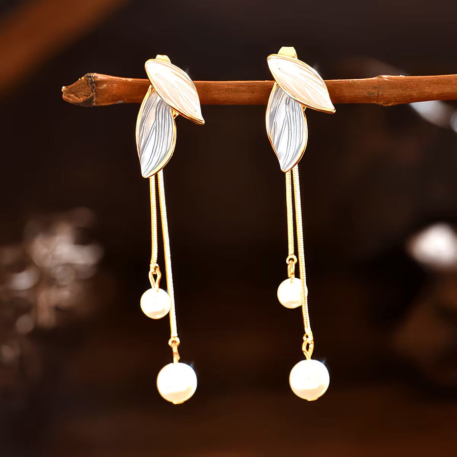 LORELEI | Elegant Long Pearl Leaf Earrings