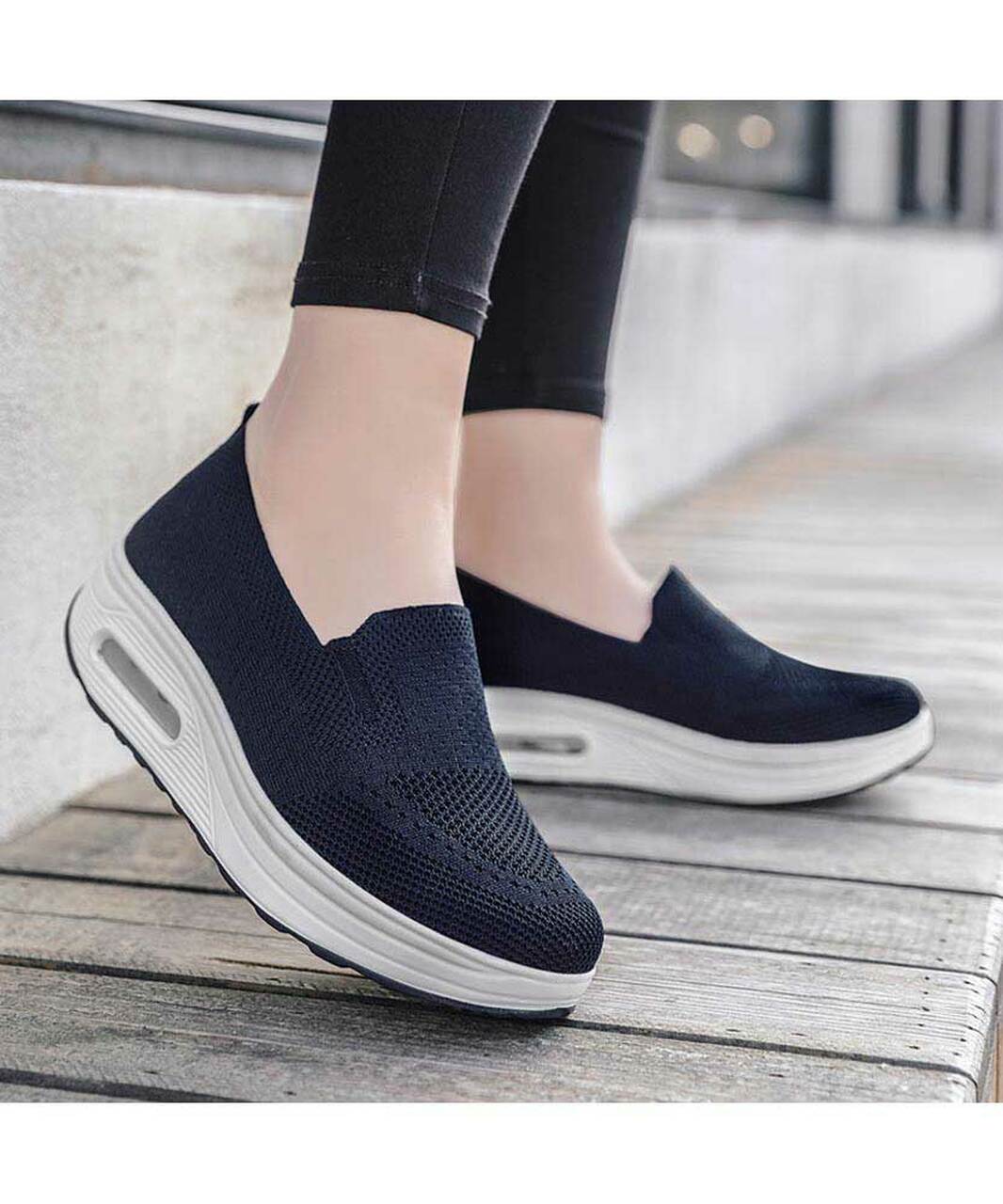 WOMEN'S ORTHOPAEDIC ARCH-SUPPORT SNEAKERS