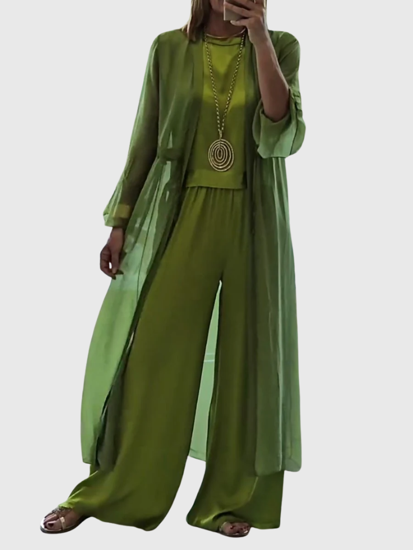Lysoria - Chic and Cozy Ensemble