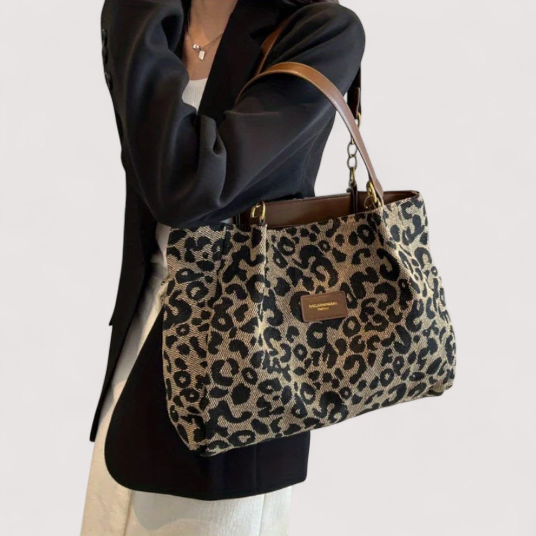 Lévrier – Leopard Print Canvas Tote Bag