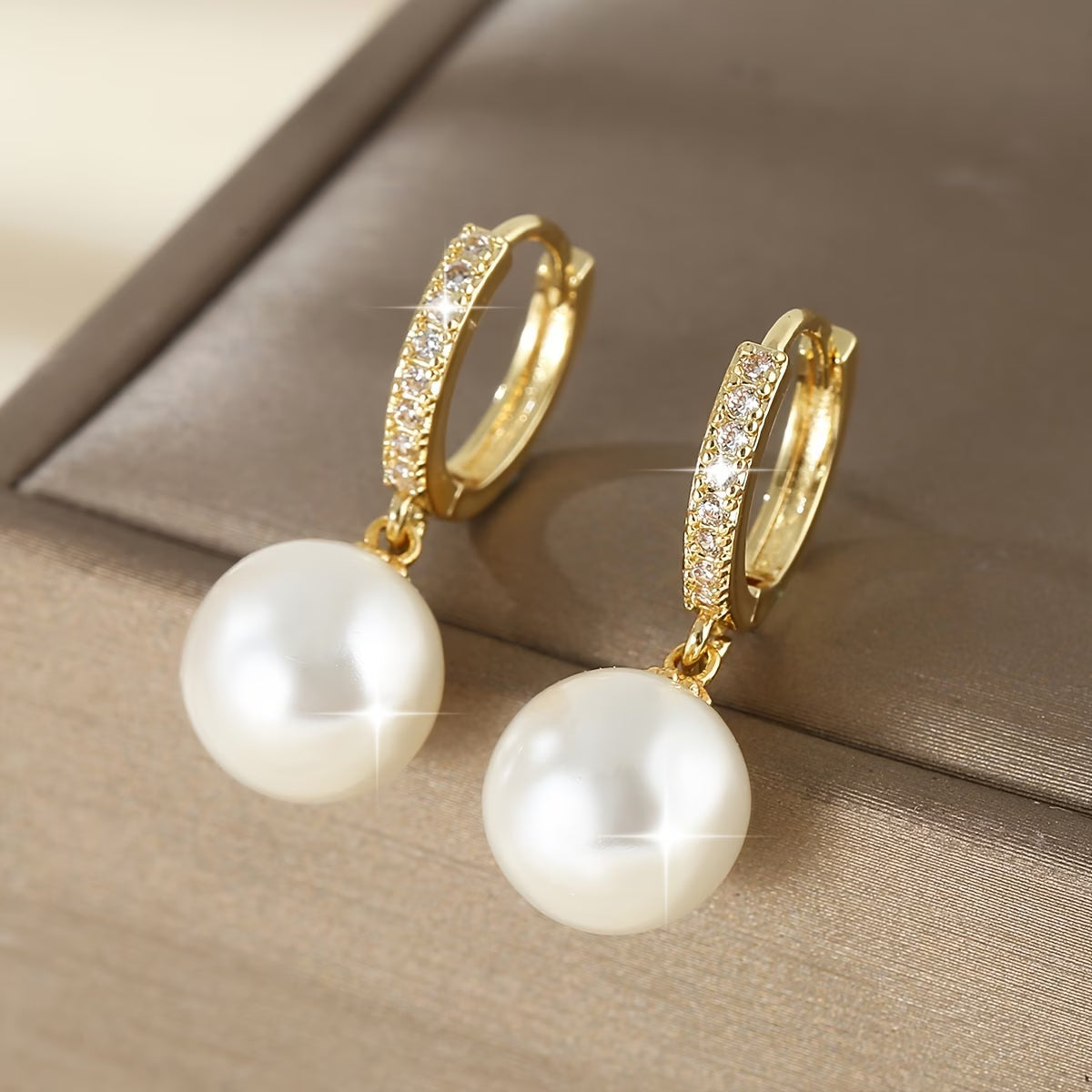 AVA | Contemporary Pearl Drop Earrings