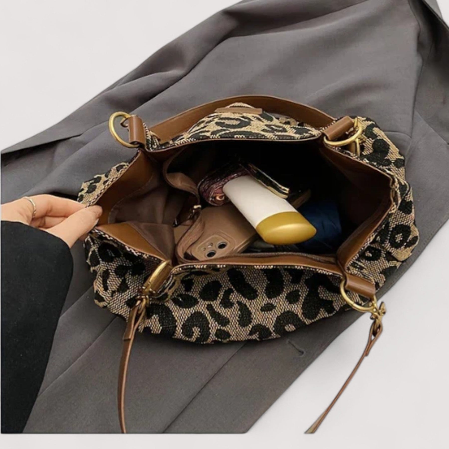Lévrier – Leopard Print Canvas Tote Bag