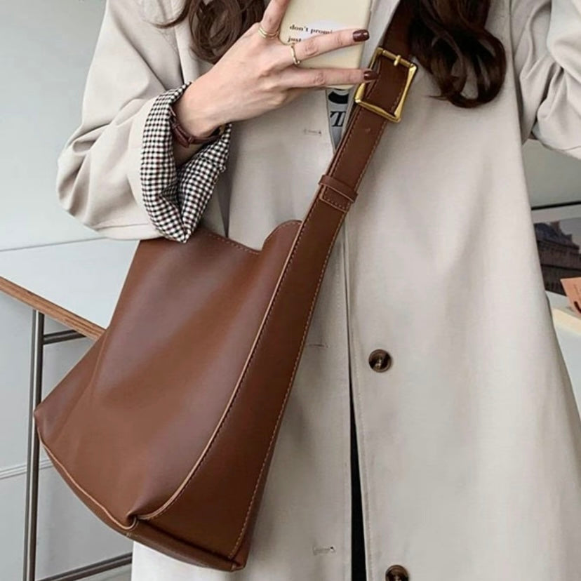 ISOLDE | Stylish Shoulder Bag
