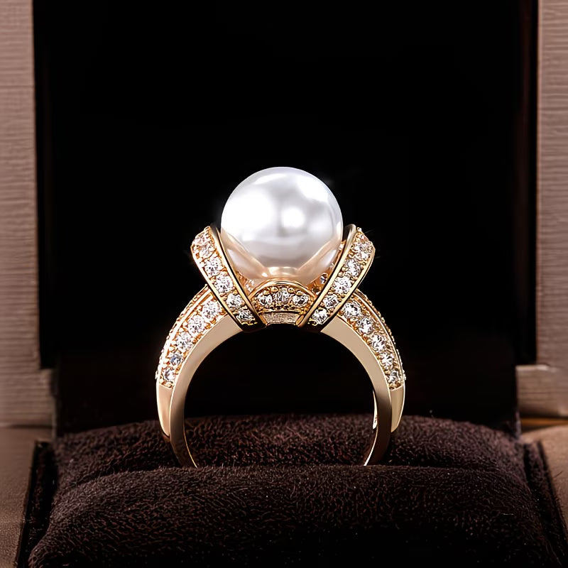 REGINA | Crown Pearl Ring