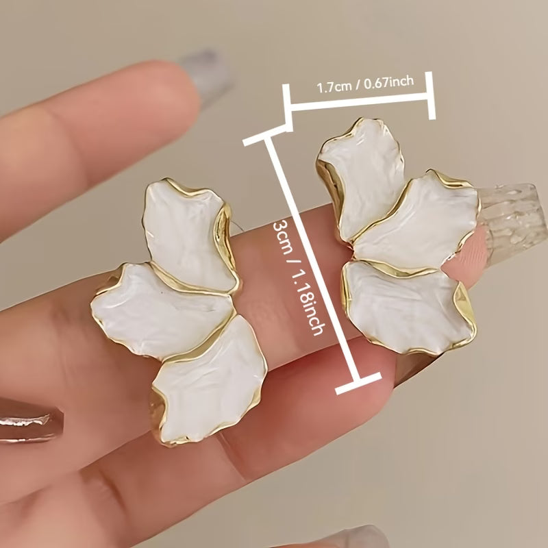 FLORETTE | Pearl Blossom Petal Earrings