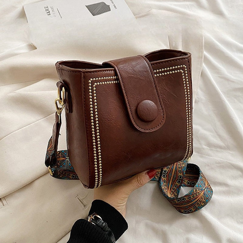 ETHEL | Retro-Inspired Shoulder Bag with Adjustable Strap