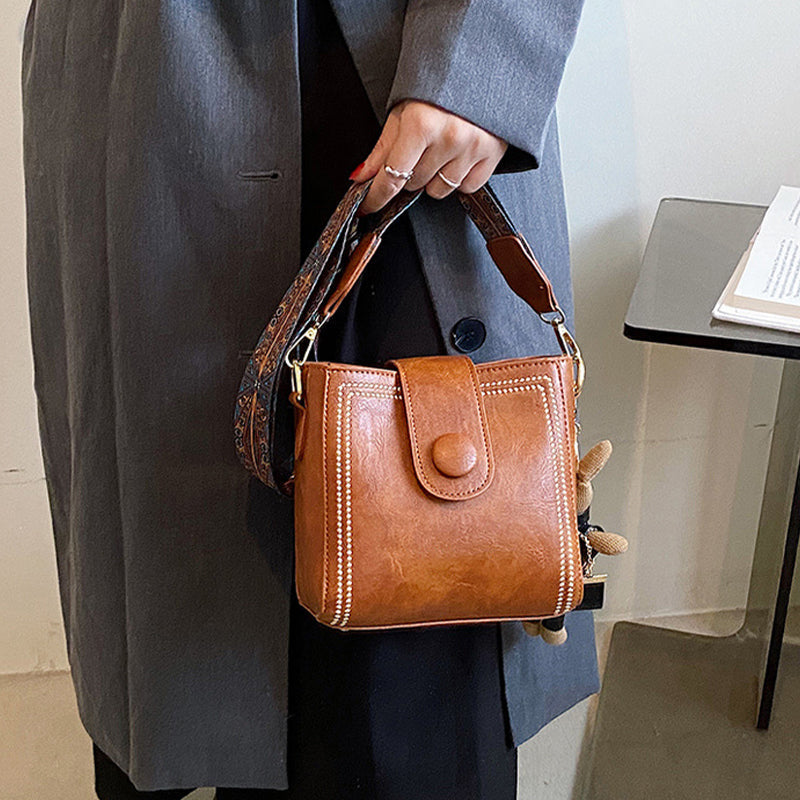 ETHEL | Retro-Inspired Shoulder Bag with Adjustable Strap
