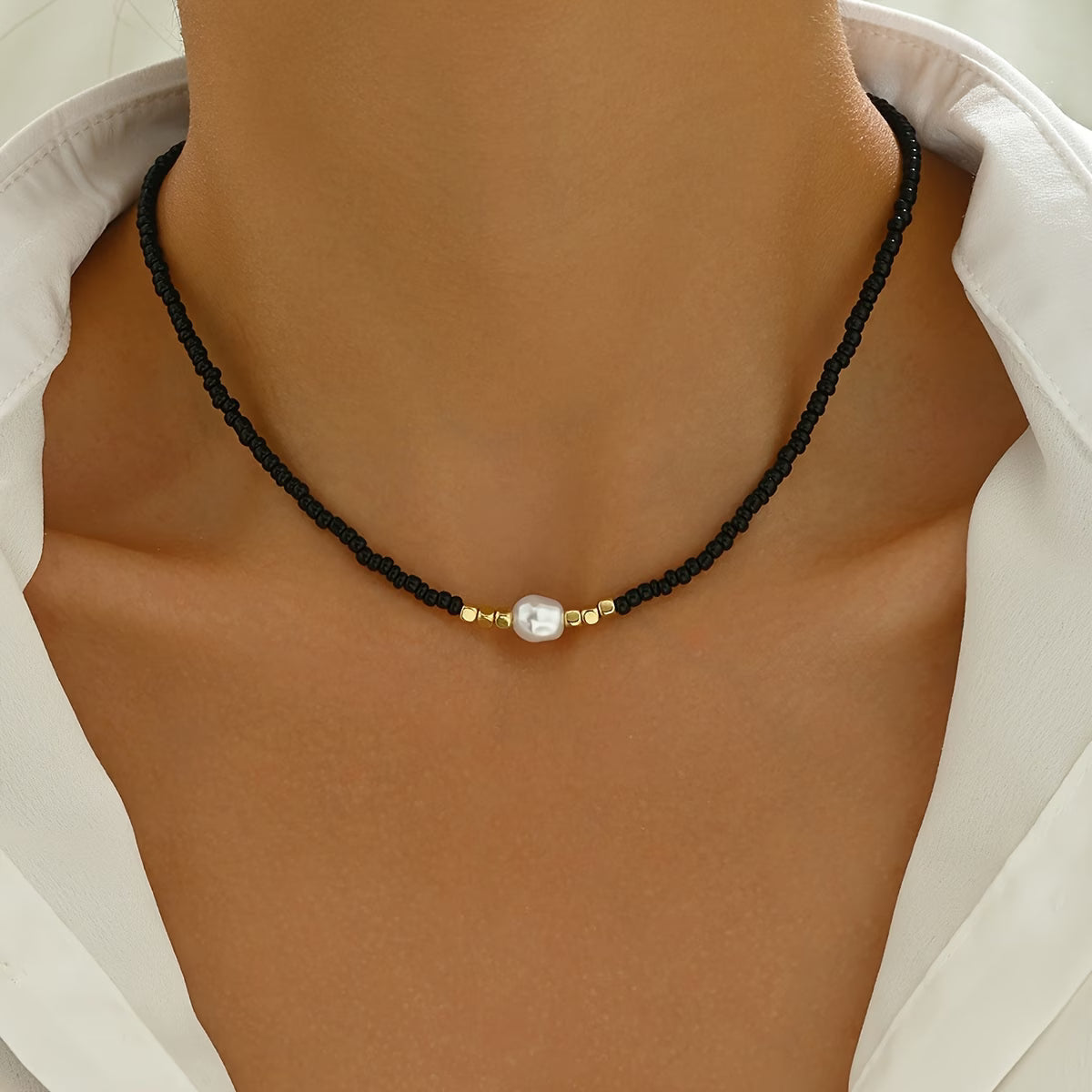 ISLA | Elegant Minimalist Pearl Necklace