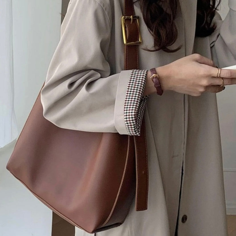 ISOLDE | Stylish Shoulder Bag