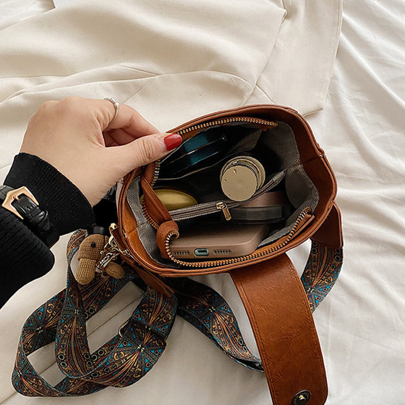 ETHEL | Retro-Inspired Shoulder Bag with Adjustable Strap