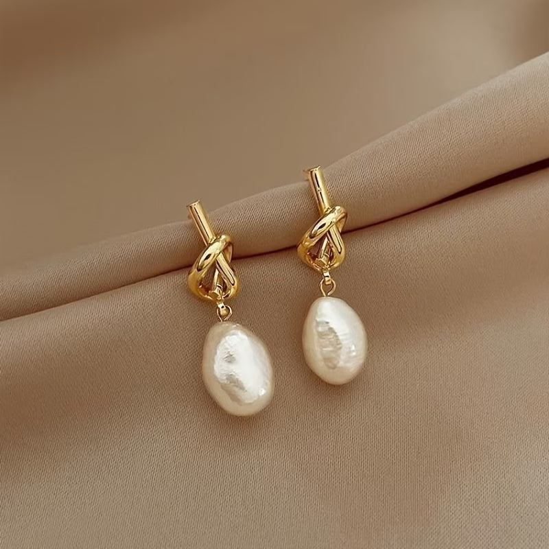 NADIA | Twisted Pearl Earrings