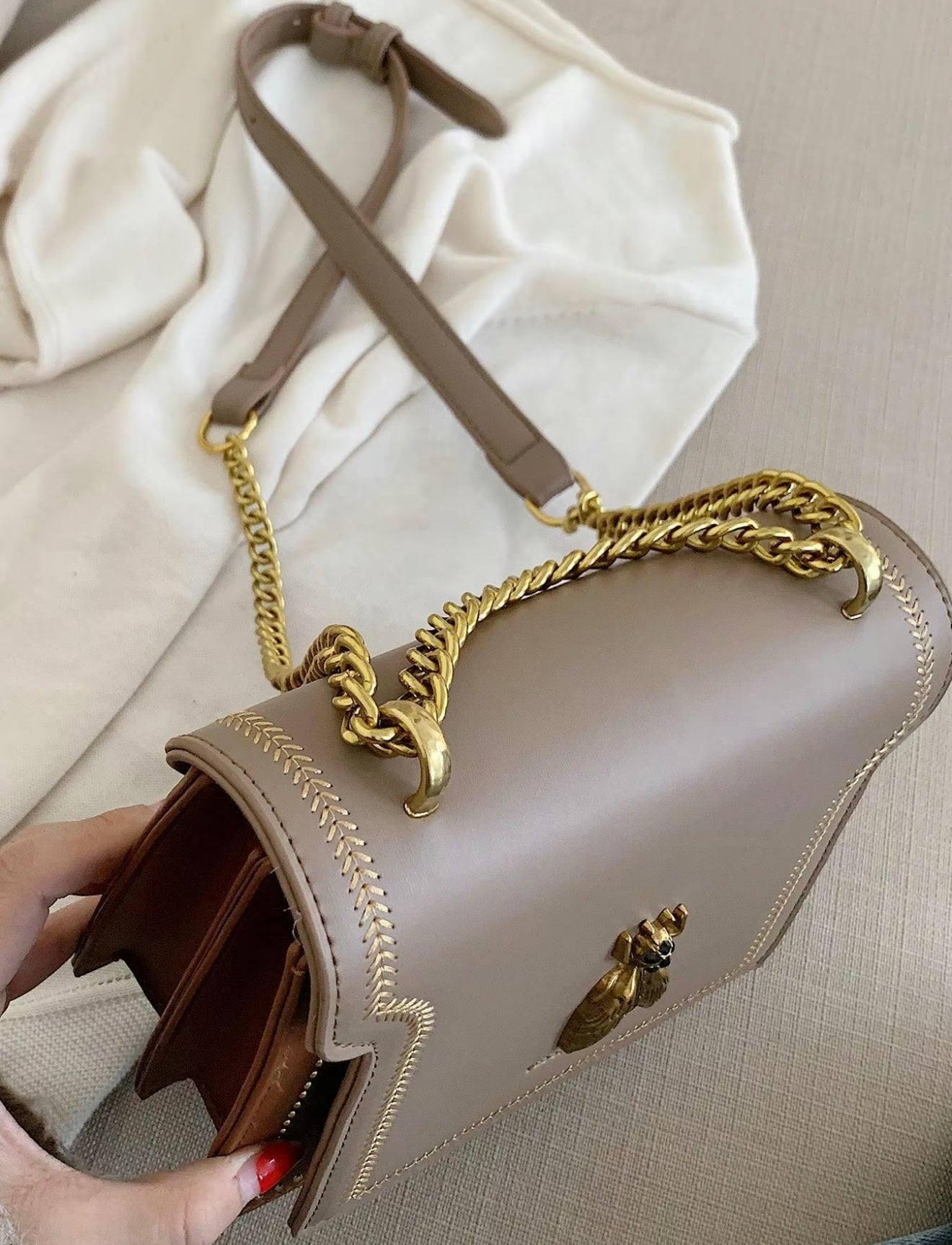 SIMONE™ - Classic Elegance Chain Bag