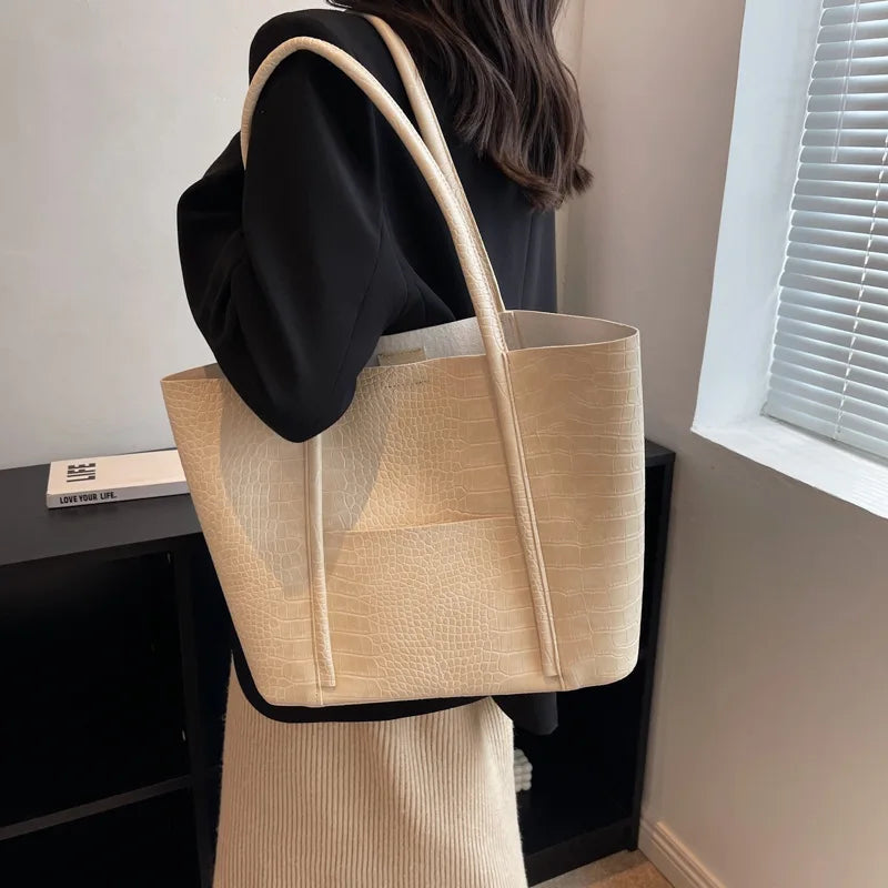 SYLVETTE | Crocodile-Embossed Shoulder Bag