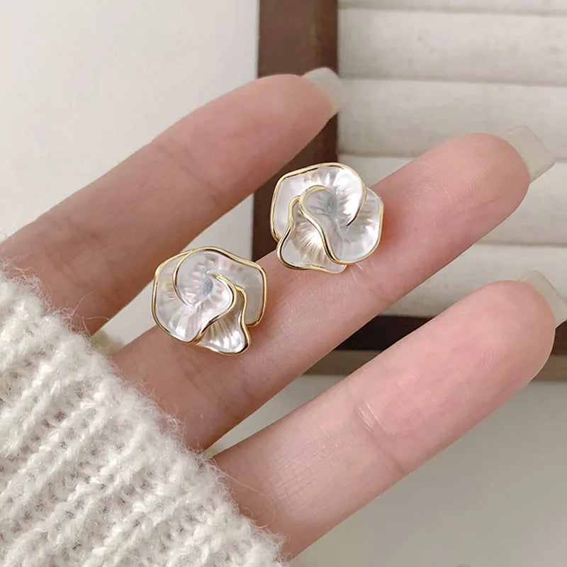 FLORA | Pearl Blossom Earrings