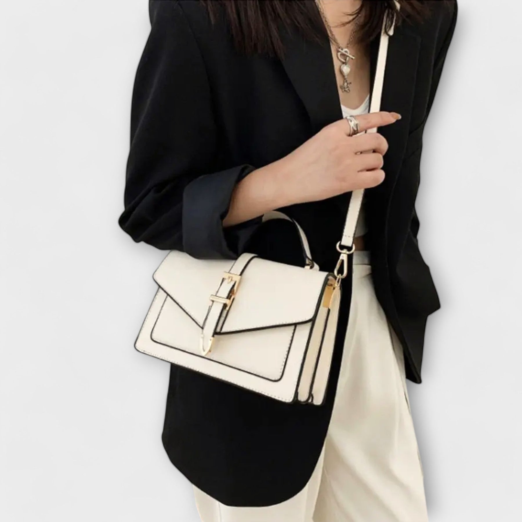Olívia - Timeless Shoulder Bag