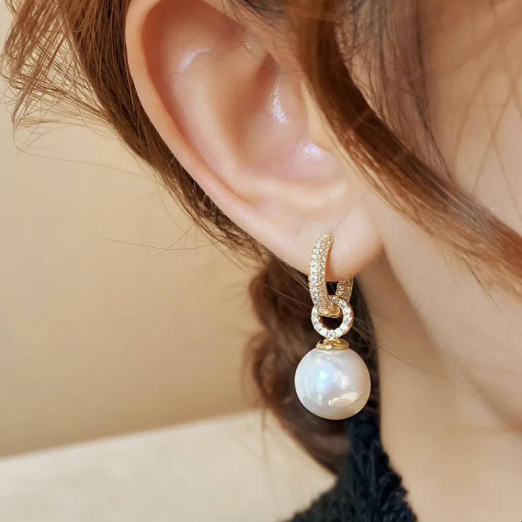 LUCIANA | Stunning Pearl Earrings