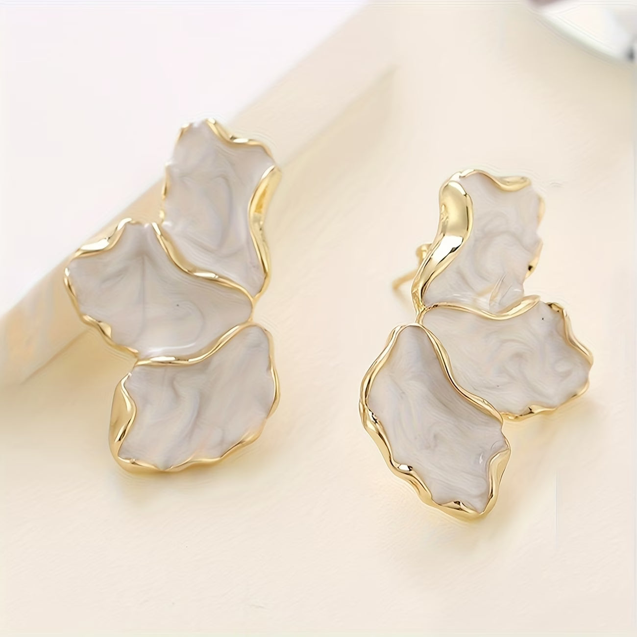 FLORETTE | Pearl Blossom Petal Earrings