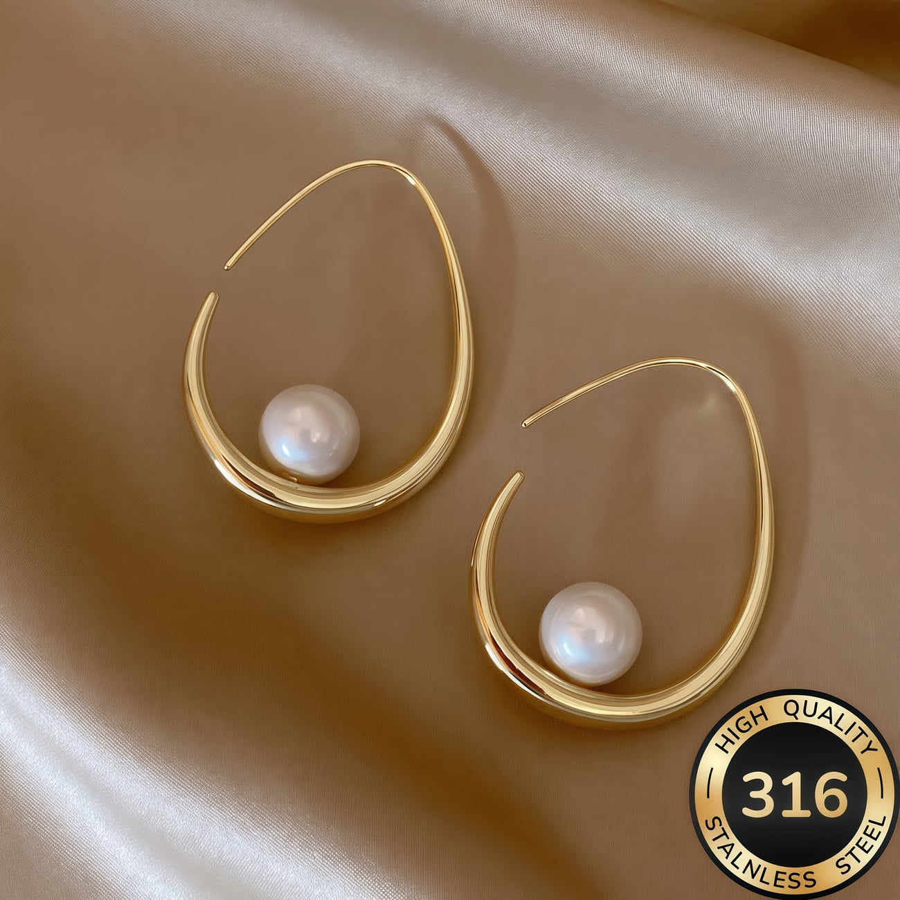 SELENA | HOOP EARRINGS WITH CRESCENT PEARLS