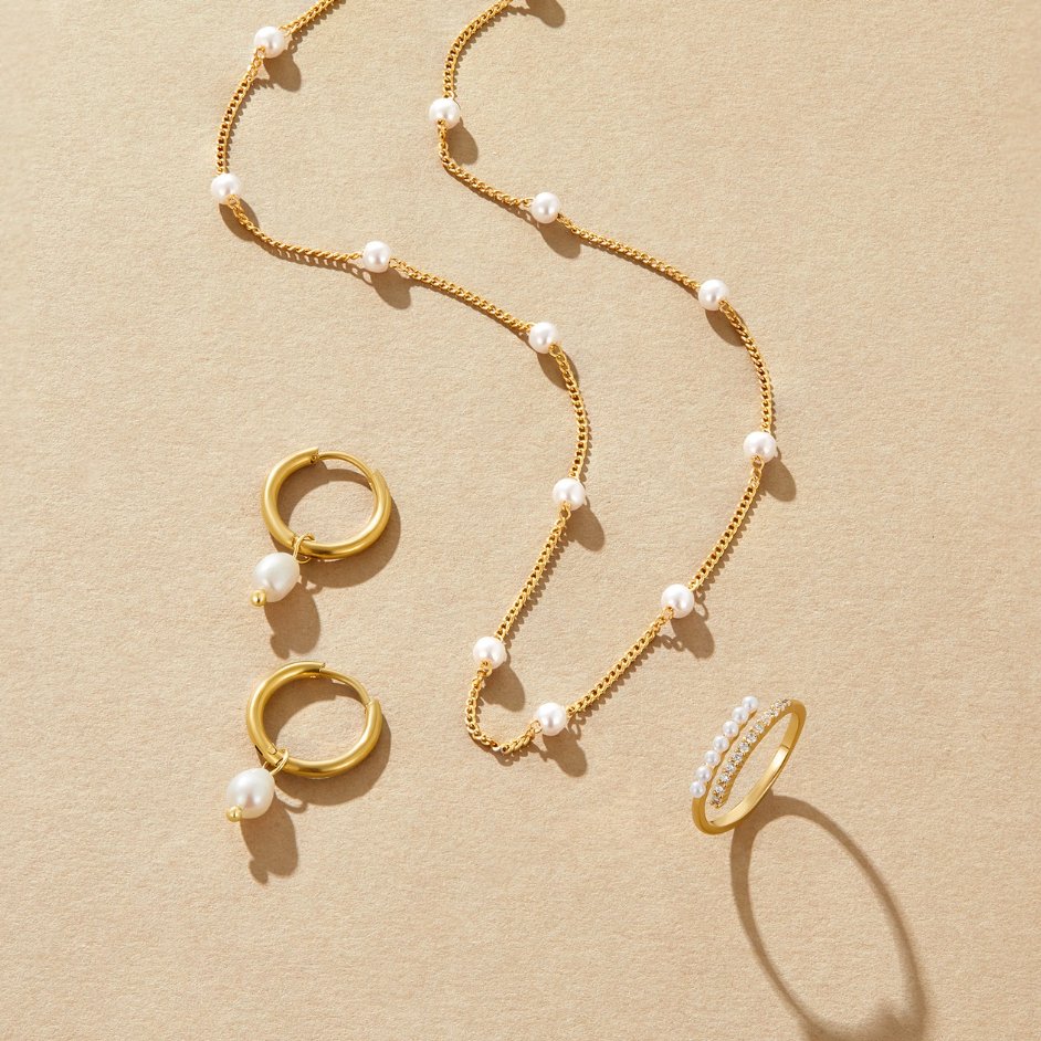 MILA | CLASSIC PEARL HOOP EARRINGS