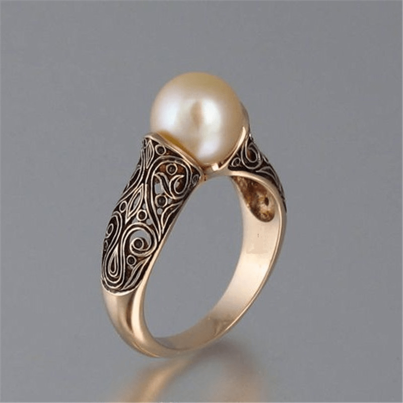 AURELIANE | CLASSIC VINTAGE GOLD RING WITH PEARLS