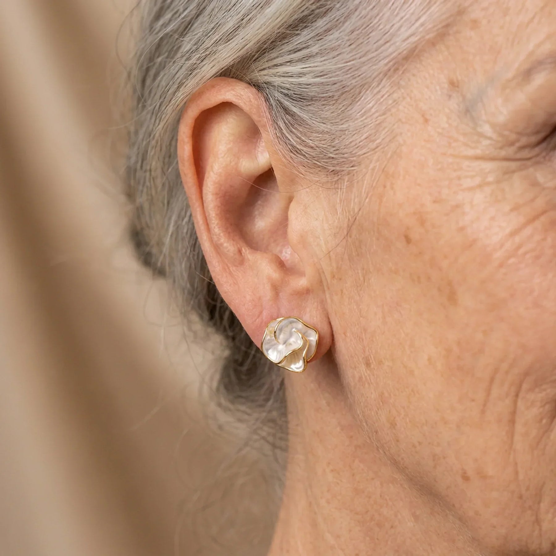 FLORA | Pearl Blossom Earrings