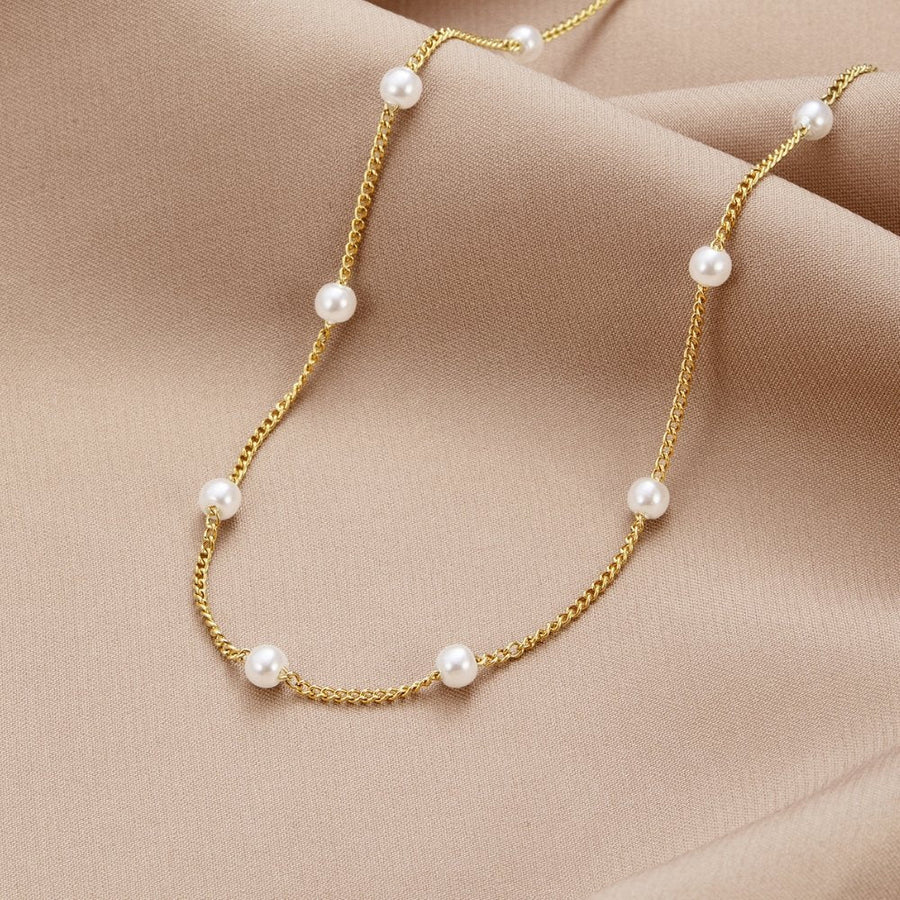 AURELIA | ELEGANT GOLD NECKLACE WITH CLASSIC PEARLS