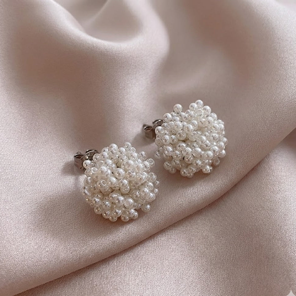 VIENNA | Elegant Inlaid Pearl Earrings