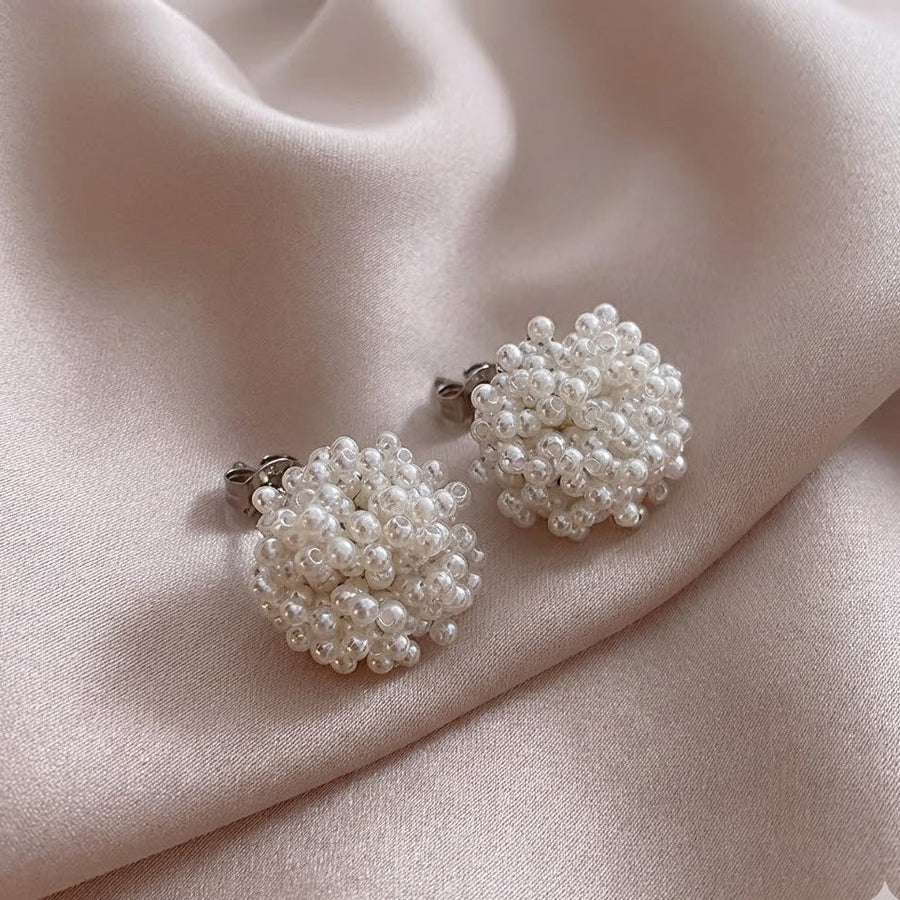 VIENNA | Elegant Inlaid Pearl Earrings