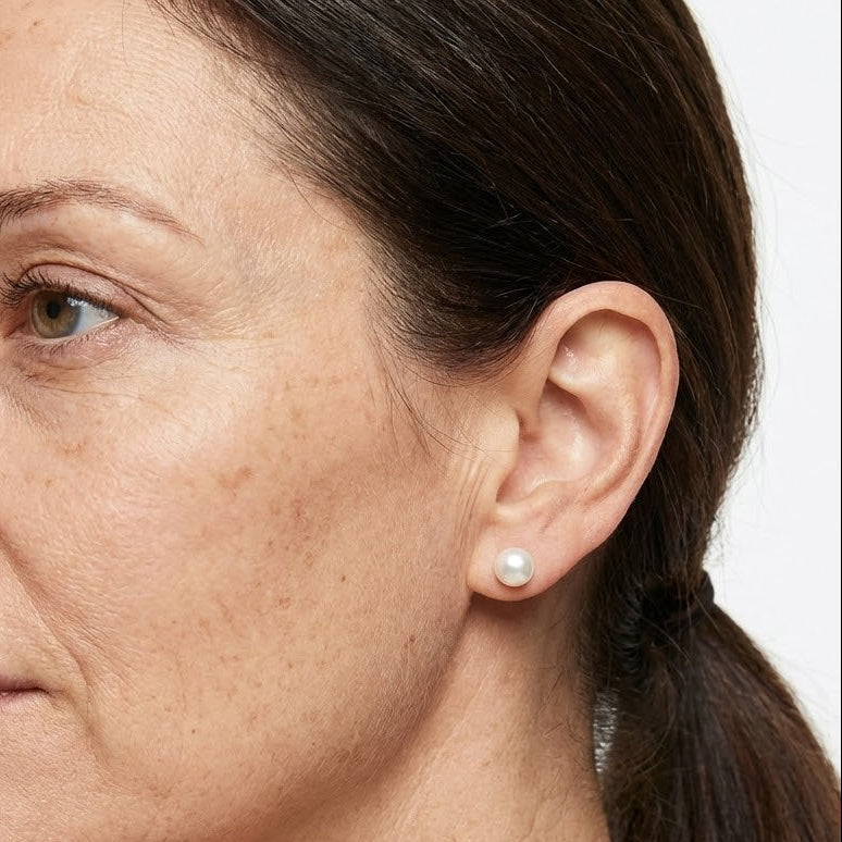CLARISSA | Timeless Pearl Stud Earrings
